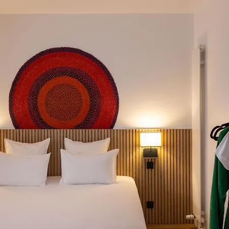 Korner Opera Hotel 3*